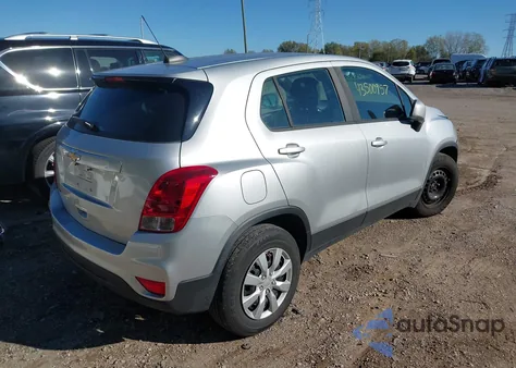 2017 Chevrolet Trax Ls z USA, uszkodzony, nr VIN KL7CJKSB2HB229698